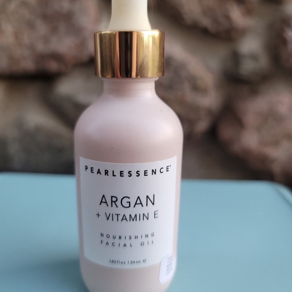 Pearlessence Argon + Vitamin E
